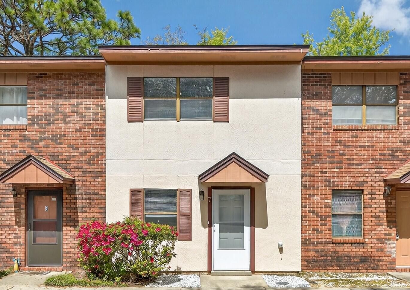 Property Photo: 696 Tyner Street 7 FL 32547