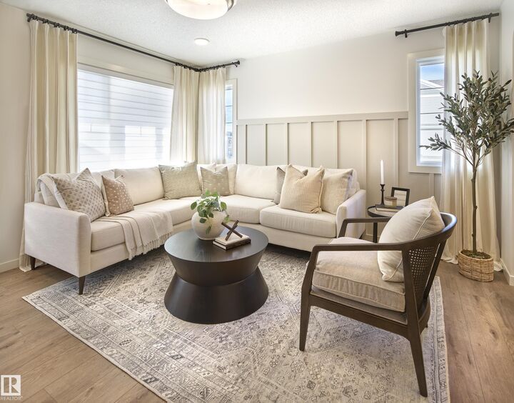Property Photo:  1198 Aster Boulevard NW  AB T6T 2N8 