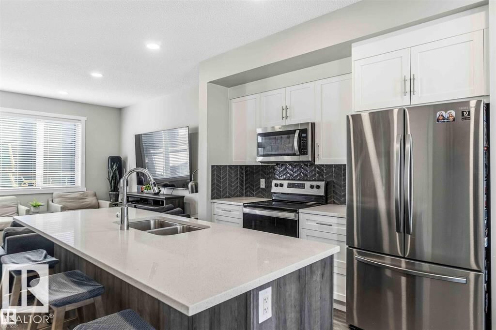 Property Photo: 1908 25 Street NW AB T6T 2H7