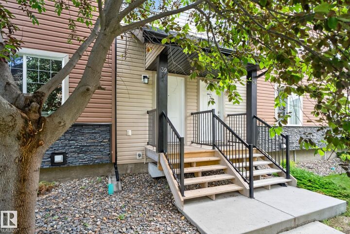 Property Photo: 8716 179 Avenue NW 39 AB T5Z 0J3