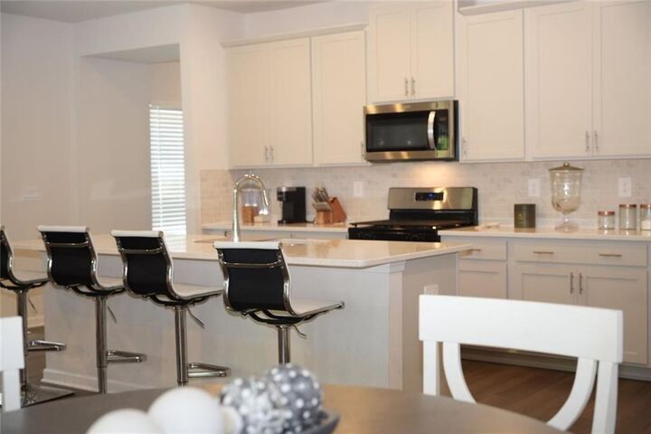 Property Photo:  733 Gabby Point SW  GA 30126 