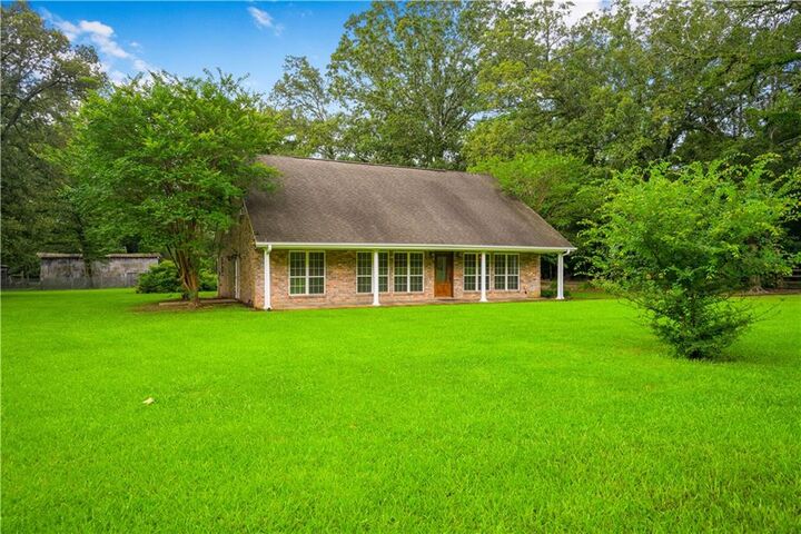 Property Photo:  105 Elmus Paul Road  LA 71328 
