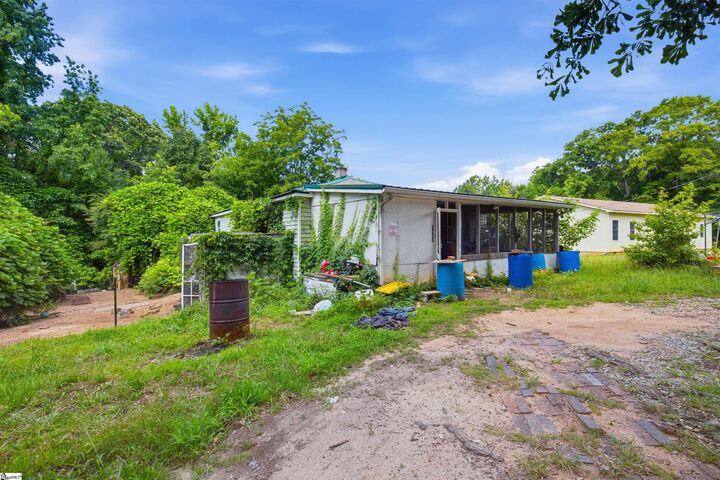 Property Photo:  1432 Blackstock Road  SC 29374 
