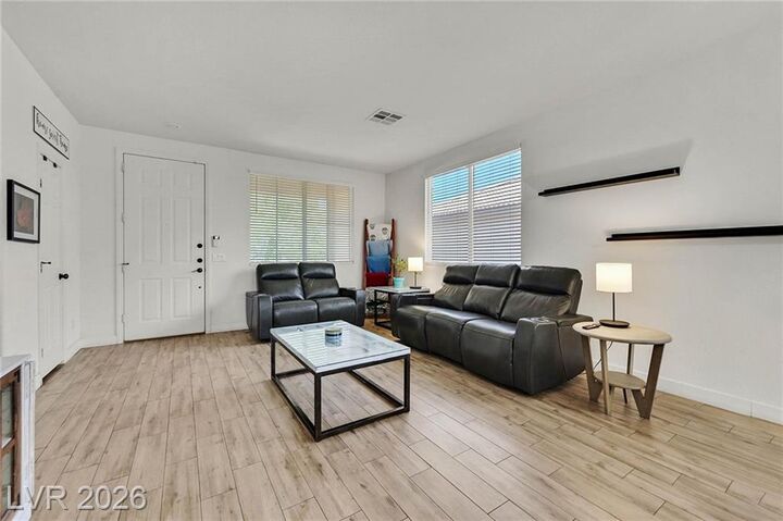 Property Photo:  9127 Ivybridge Street  NV 89123 