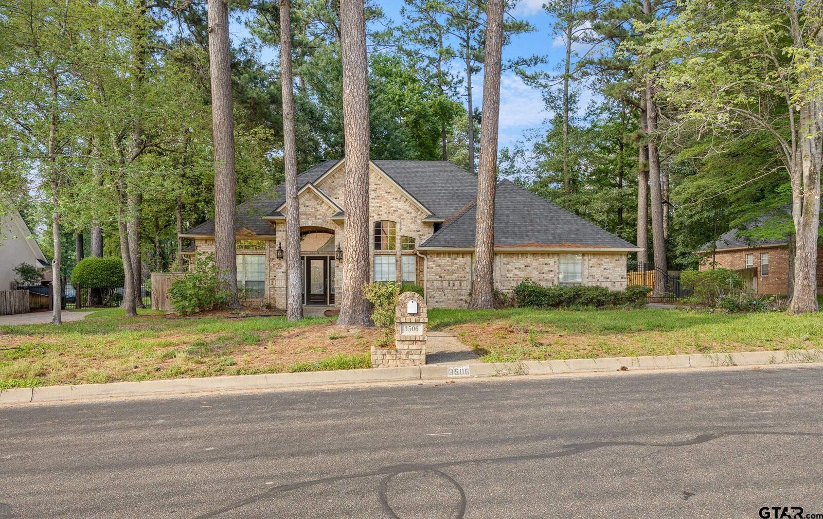 Property Photo: 3506 Woods Blvd TX 75707