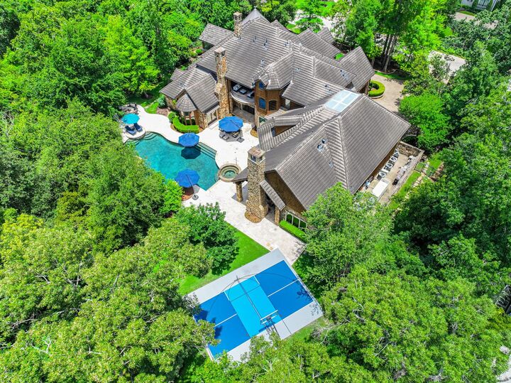 Property Photo:  247 S Fazio Way  TX 77389 