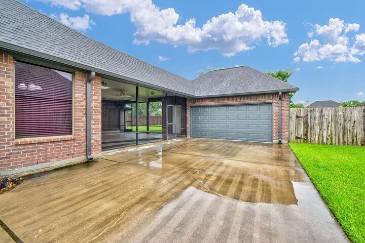 Property Photo: 105 Indian Paintbrush TX 77566