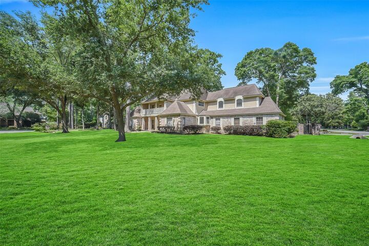Property Photo:  2411 Oaks Forks Drive  TX 77339 