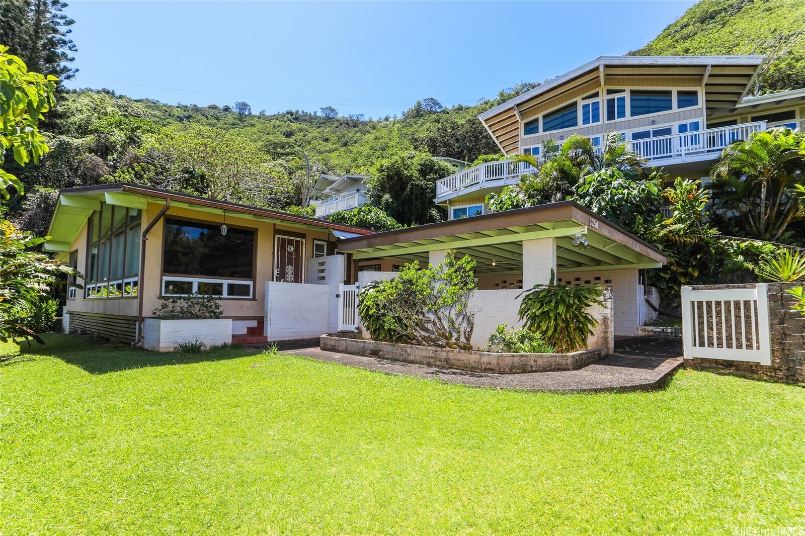 Property Photo: 3250 Melemele Place HI 96822