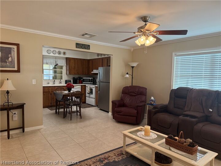 Property Photo: 127 Ida Avenue FL 33852