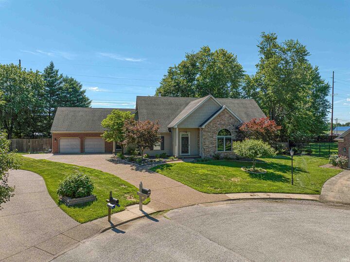 Property Photo: 7533 Chapel Hill Court IN 47630