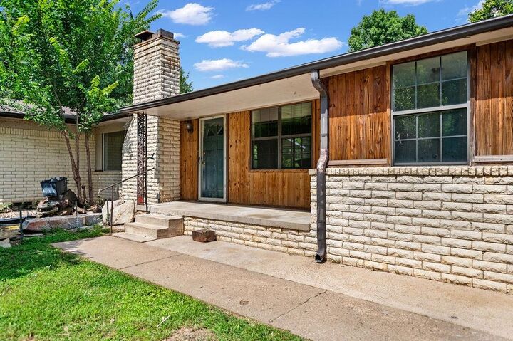 Property Photo:  656 Fm 69  TX 75783 