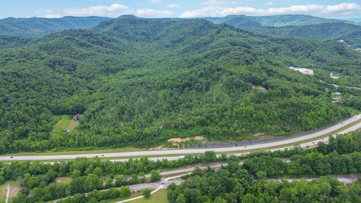 Property Photo:  999 Happy Hollow Road  KY 40769 