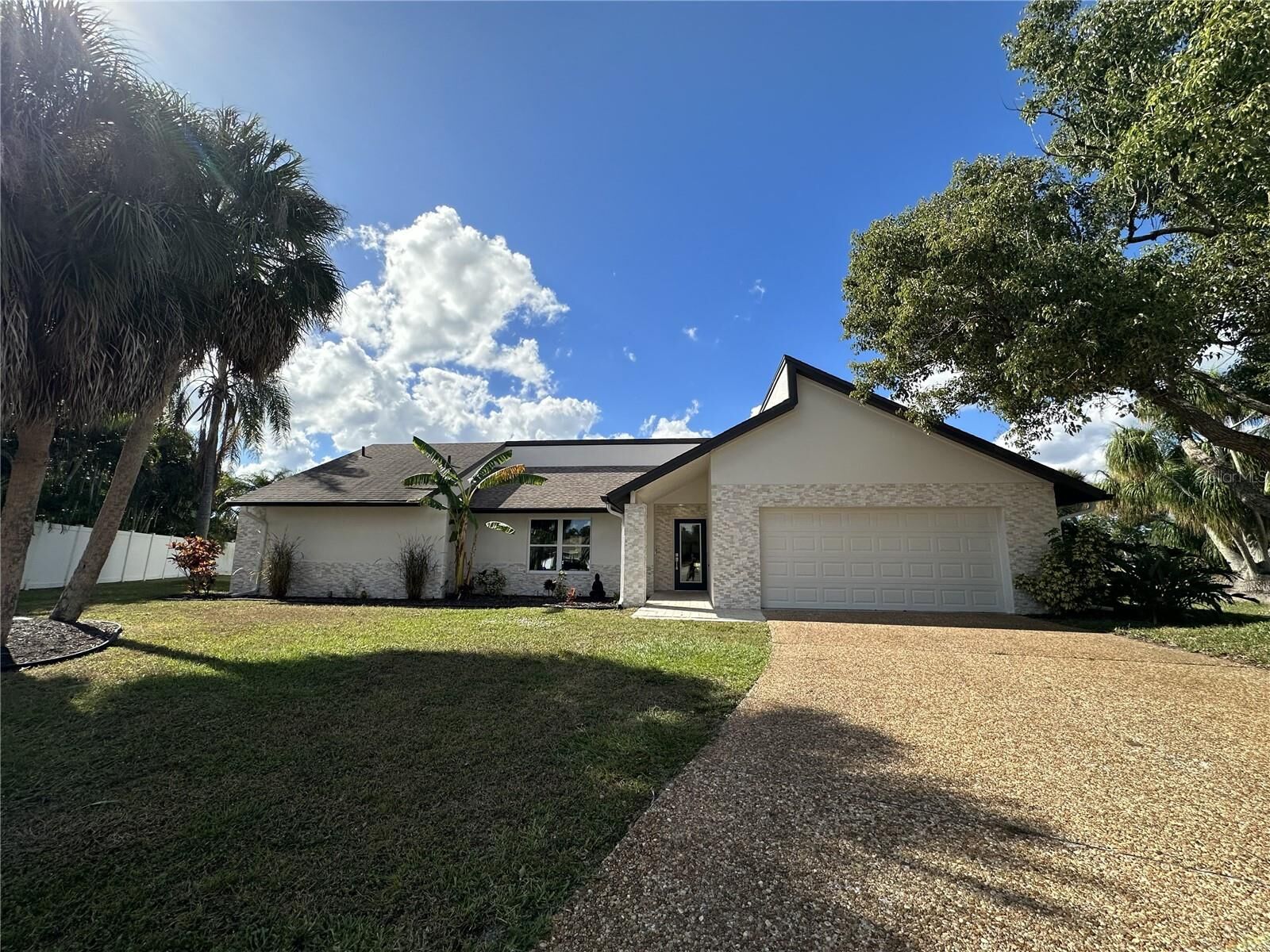 Property Photo:  4723 Thomas Hoby Place  FL 34241 