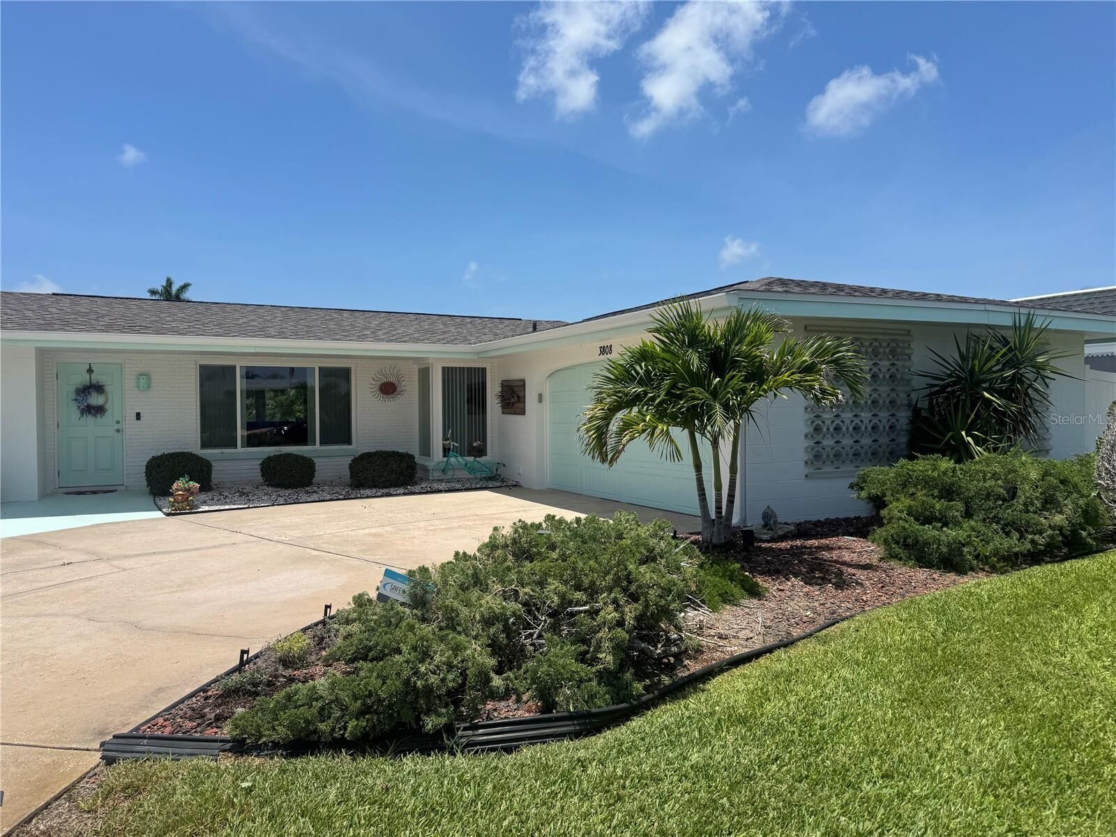 Property Photo: 3808 100th Street W FL 34210