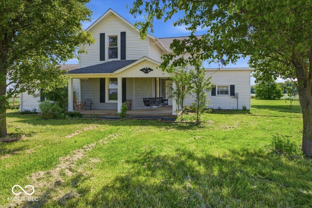 Property Photo:  7950 S County Road 575 E  IN 47387 