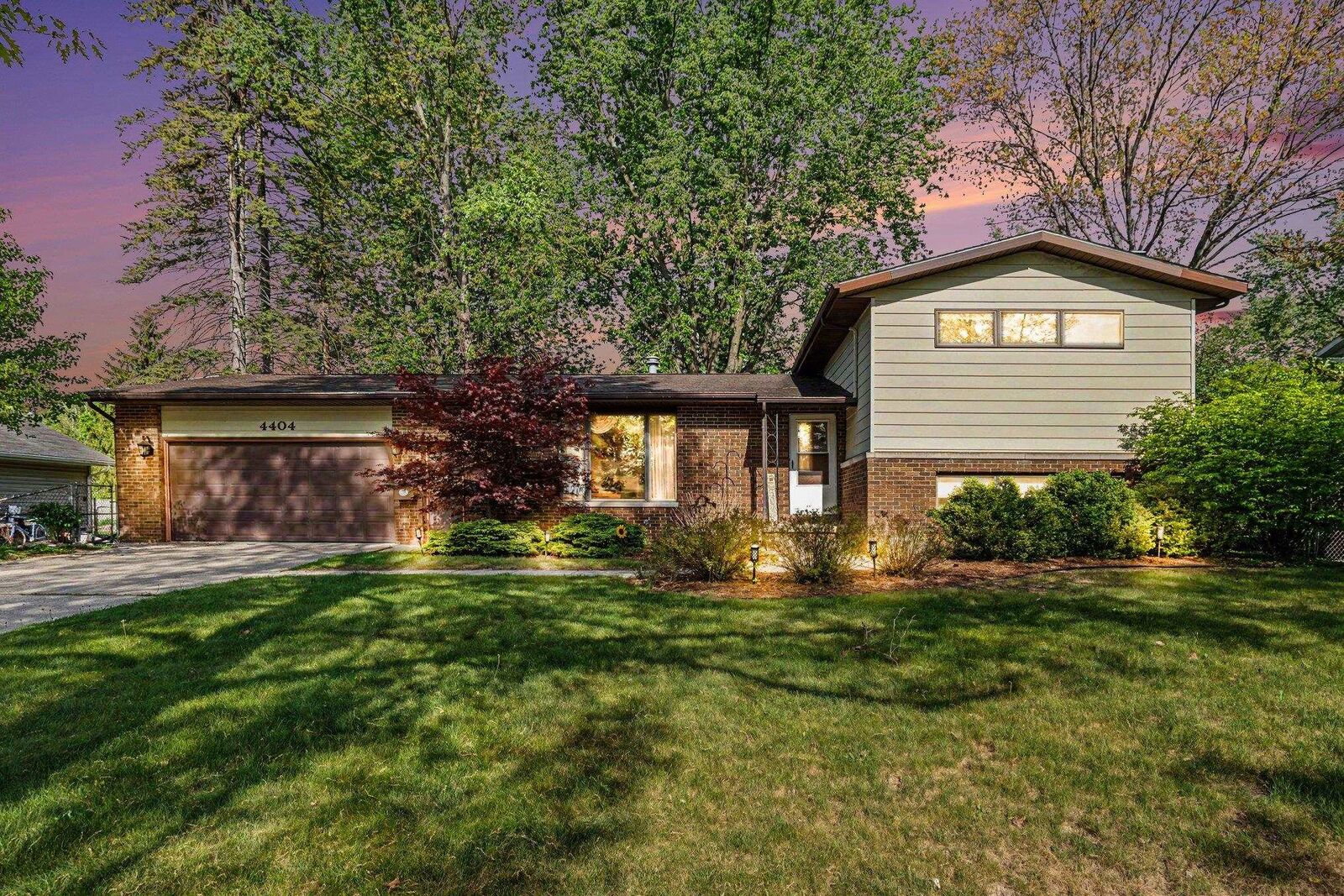 Property Photo: 4404 Robinhood Terrace Drive MI 48642