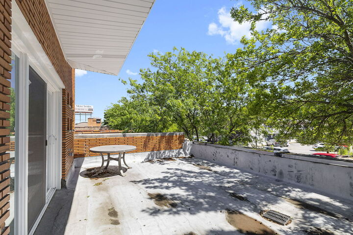 Property Photo:  9950 S Western Avenue 2N  IL 60643 