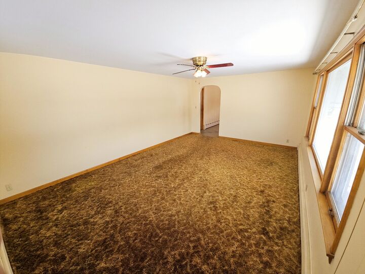 Property Photo: 279 N State Street IL 60140