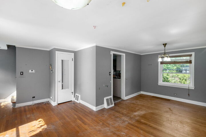 Property Photo: 407 Dodge Avenue 407 IL 60202