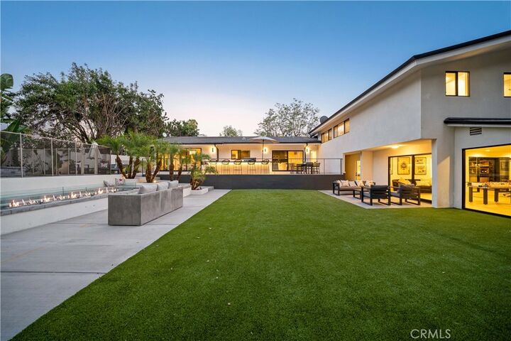 Property Photo: 5265 Del Moreno Drive CA 91364