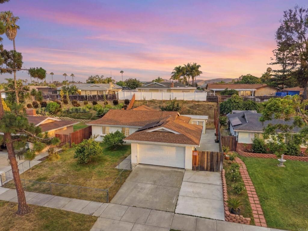 Property Photo:  635 Michael Street  CA 92057 