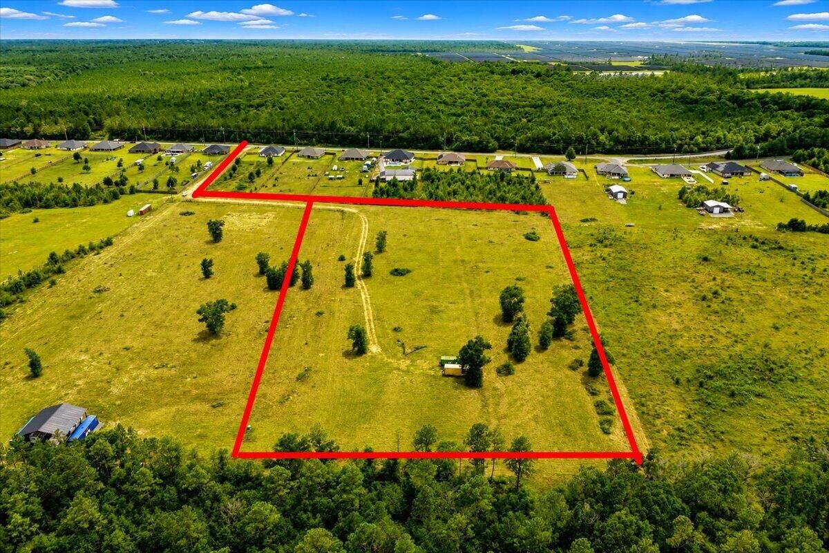 Property Photo:  9780 Mistletoe Road  FL 32583 