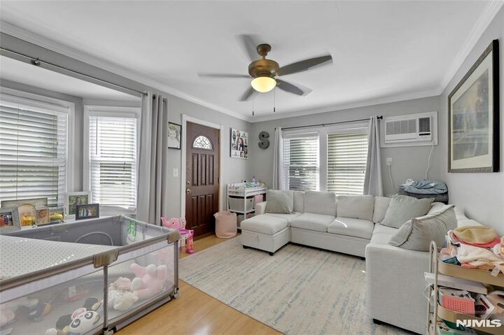 Property Photo:  20 Harding Avenue  NJ 07442 