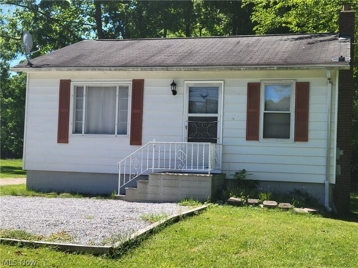 Property Photo:  408 Newton Street  OH 44278 