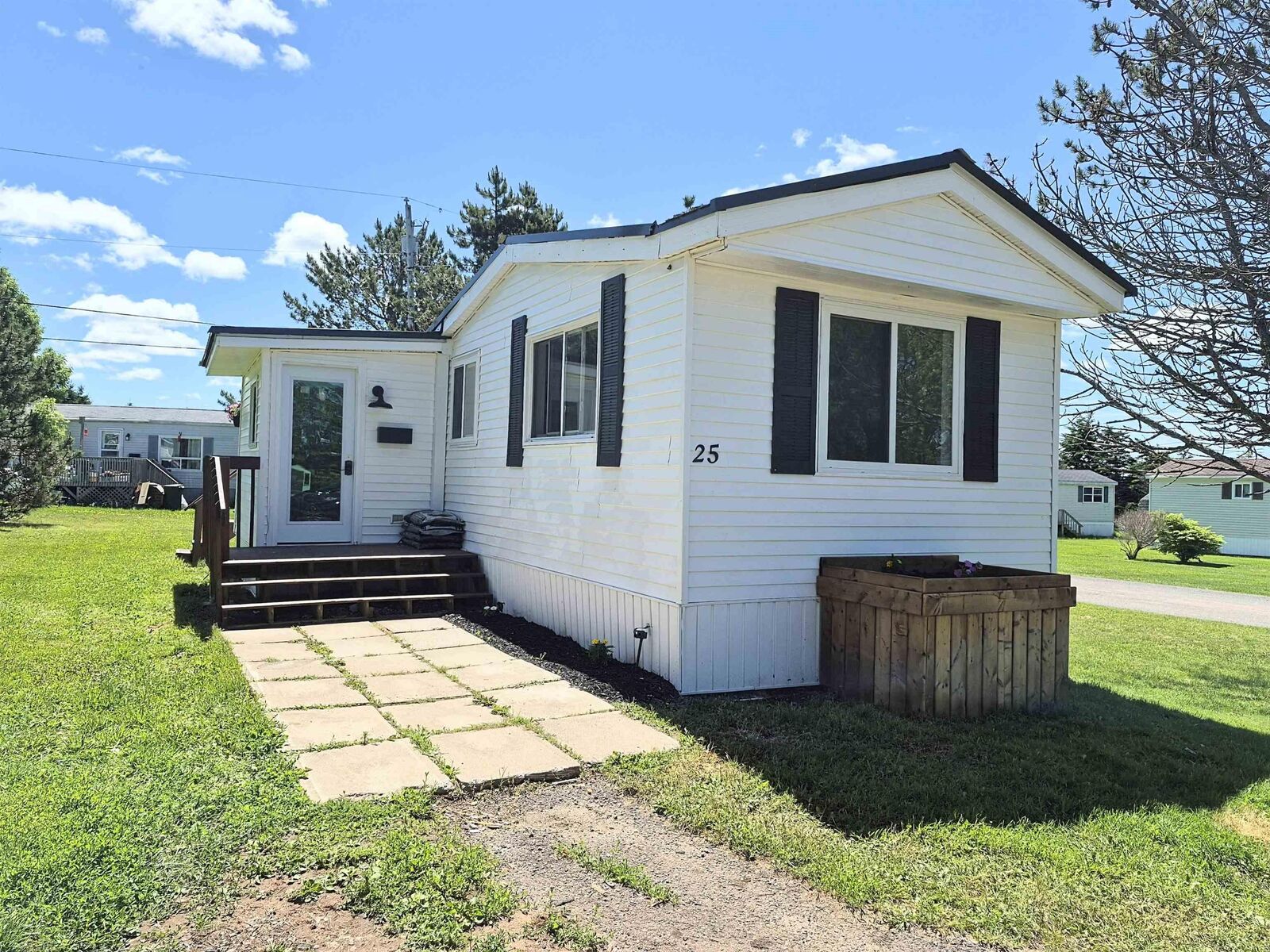 Property Photo: 25 Brentwood Estates NS B4H 4G5