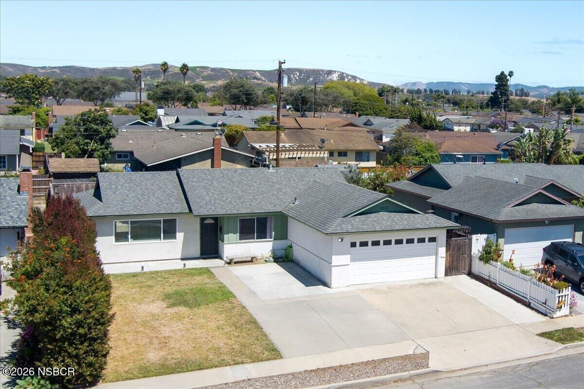 Property Photo:  1012 N Lupine Street  CA 93436 