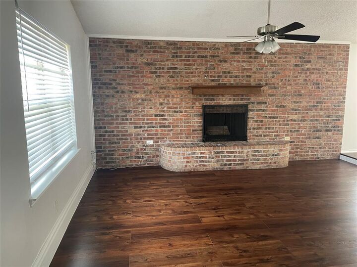 Property Photo: 516 Erikson Trail TX 75060