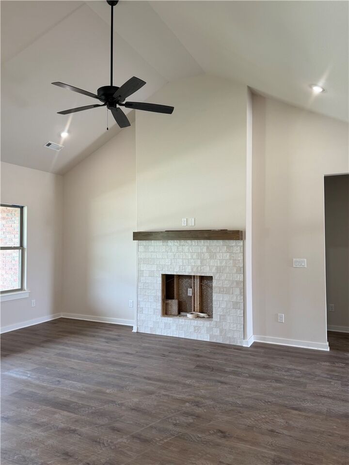 Property Photo:  2303 Cassidy Court  AR 72761 