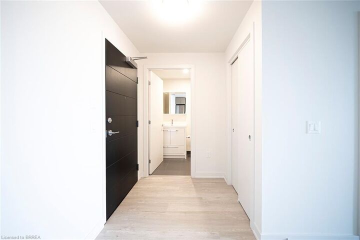 Property Photo: 212 King William Street 823 ON L8R 3N9