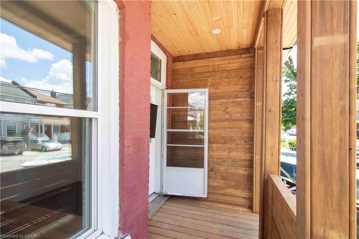 Property Photo: 36 Fullerton Avenue ON L8L 6G8