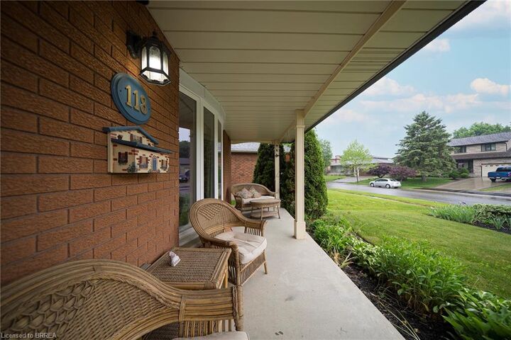 Property Photo: 118 Greenfield Road ON N3R 7C8