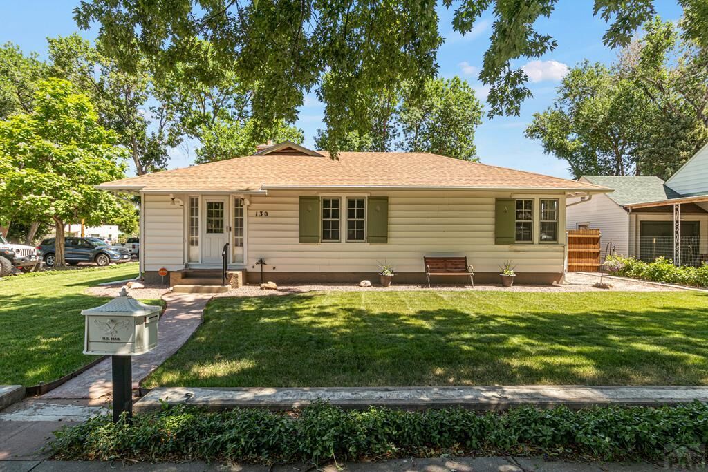 Property Photo:  130 3rd St  CO 81226 