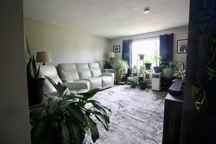 Property Photo: 10314 100 Street AB T0H 1Z0