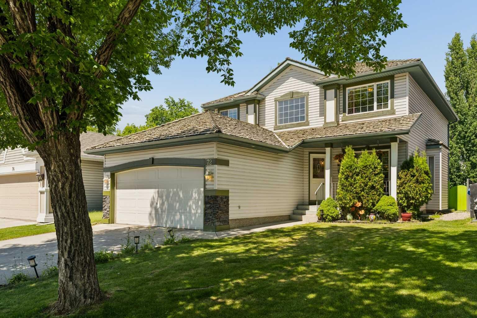 Property Photo:  72 Douglas Glen Heights SE  AB T2Z 3T5 