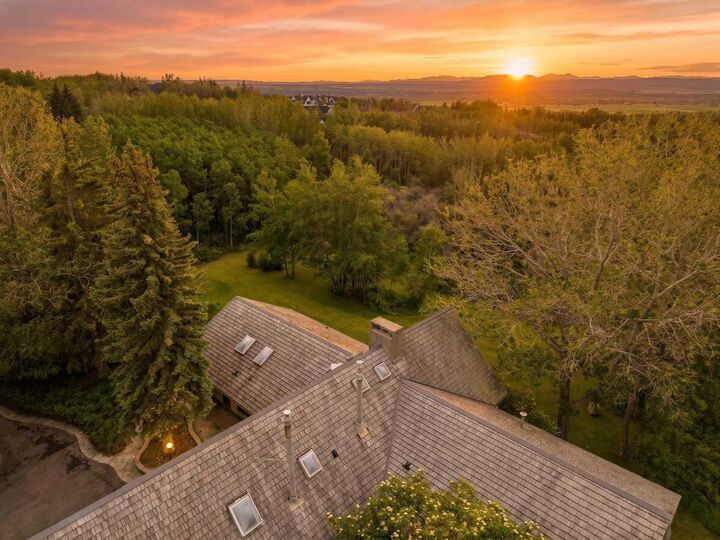 Property Photo: 237 Escarpment Drive AB T3Z 3M8