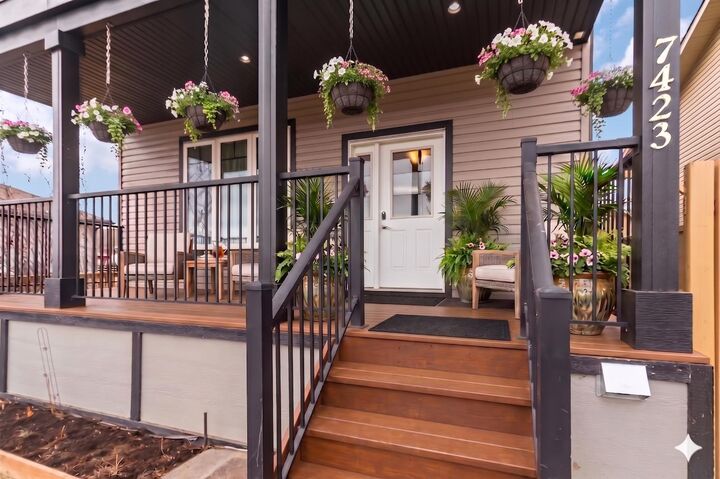 Property Photo:  7423 Railway Avenue  AB T9H 1B6 
