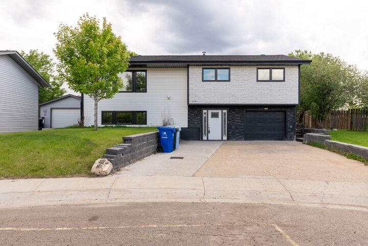 113 Dundas Road — photo 1
