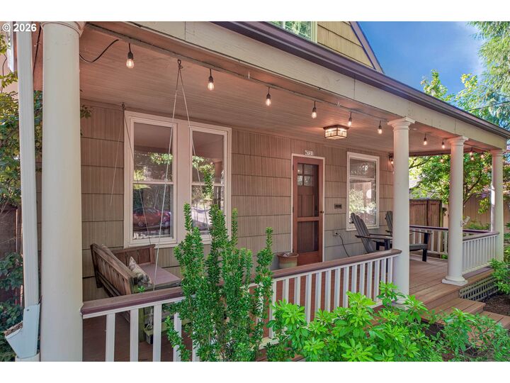 Property Photo: 4731 SE 40th Ave OR 97202