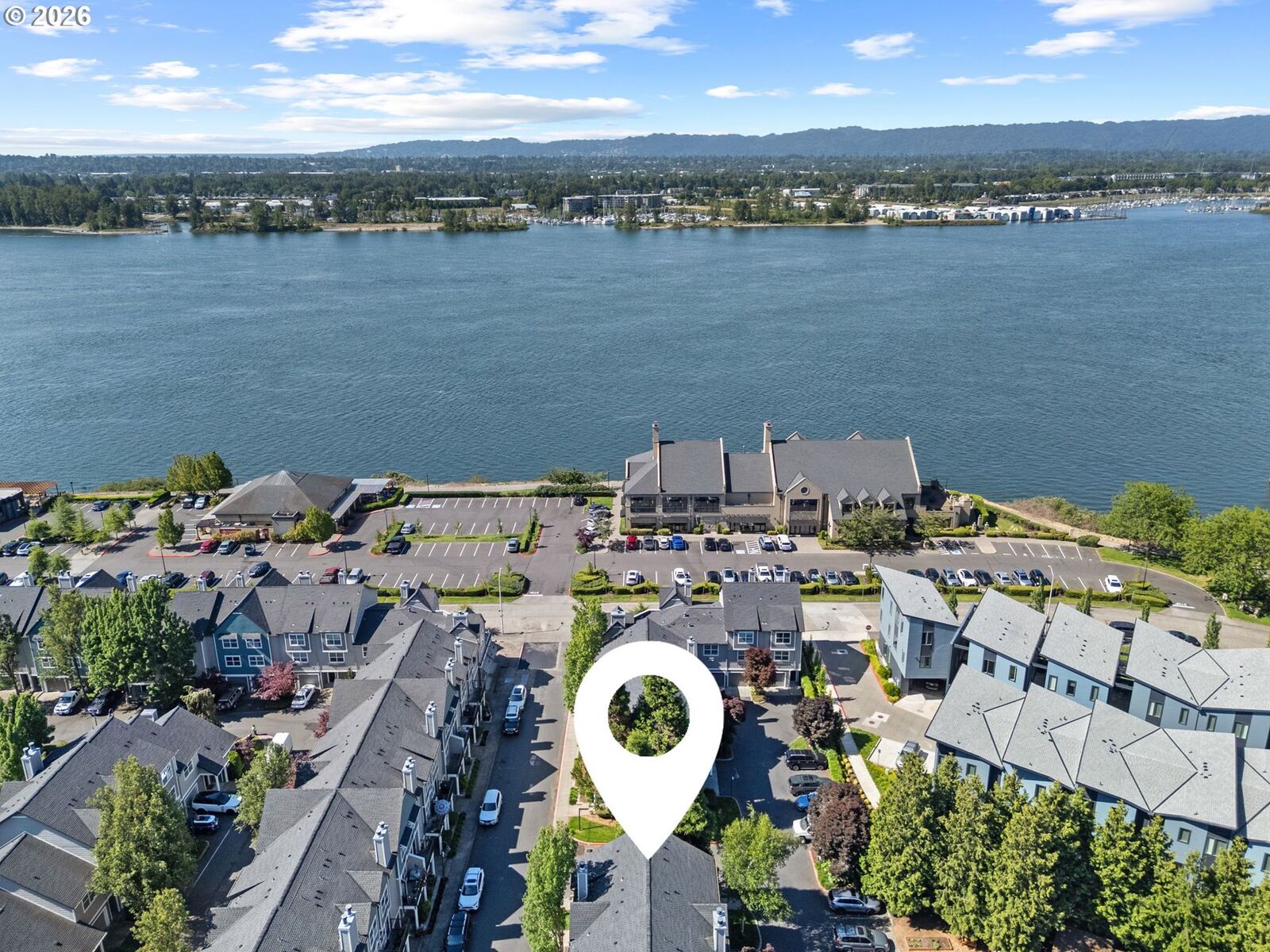 Property Photo:  1728 SE Halyard Ln  WA 98661 