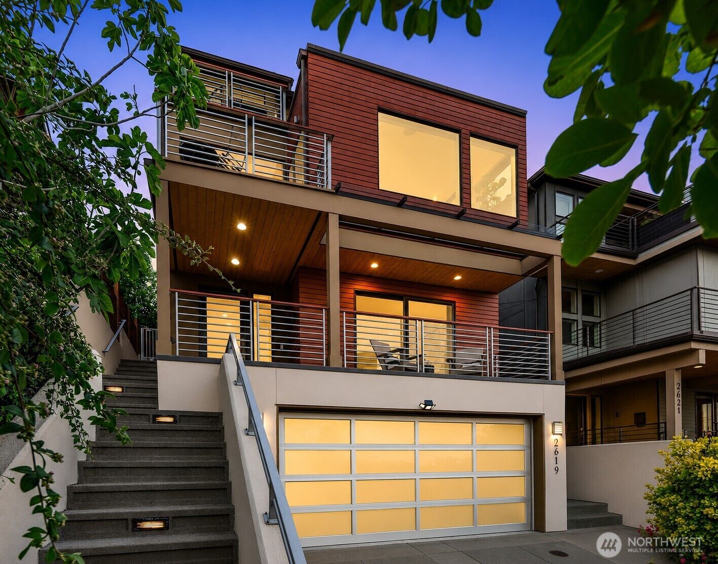 Property Photo:  2619  Warren Avenue N  WA 98109 