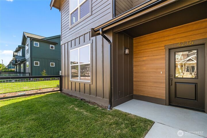 Property Photo: 4236 Melrose Lane WA 98226
