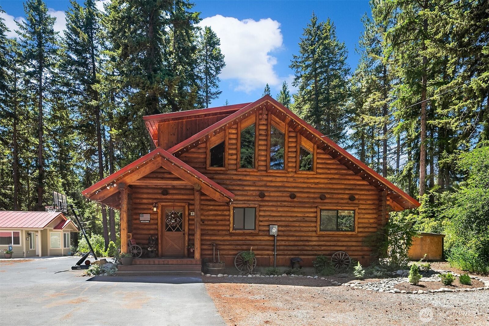 Property Photo:  1141  Oakmont Drive  WA 98922 