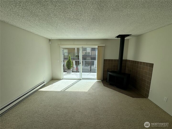 Property Photo: 2945 76th Avenue SE 7A WA 98040