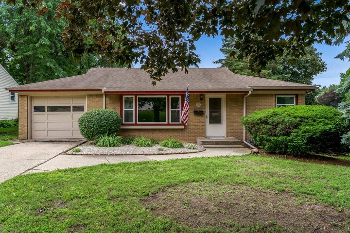 Property Photo:  2703 19th Avenue  IL 61108 