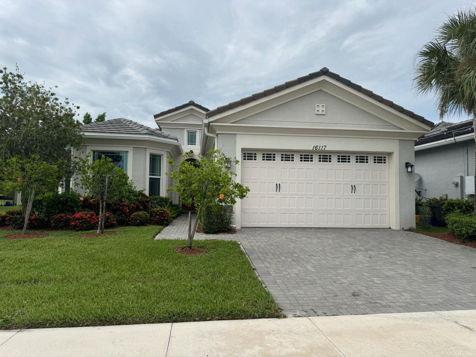 Property Photo: 16117 Whippoorwill Circle FL 33470